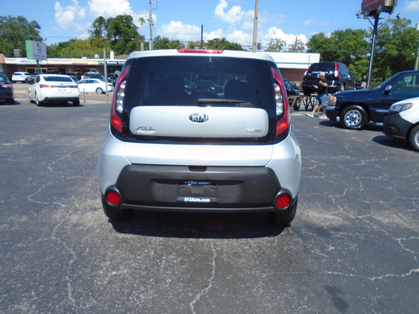 2014 SILVER /Grey Kia Soul + (KNDJP3A53E7) with an 2.0L L4 DOHC 16V engine, 6-Speed Automatic transmission, located at 6112 N Florida Avenue, Tampa, FL, 33604, (888) 521-5131, 27.954929, -82.459534 - Photo#3